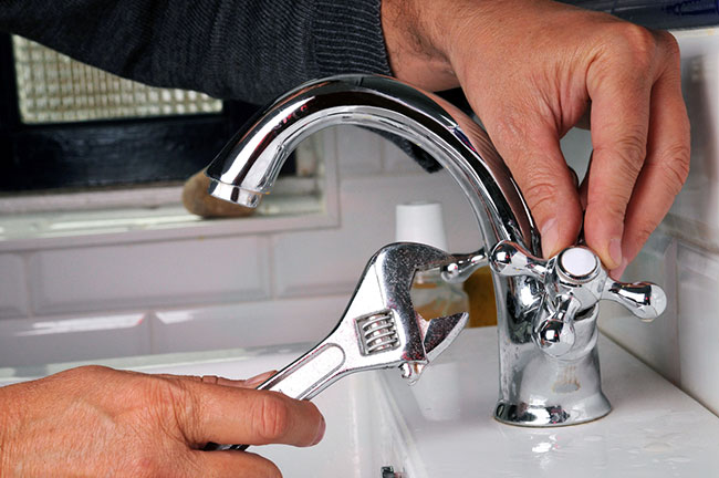 How a Faucet Repair Can Help Sell Your Home